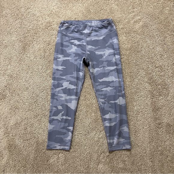 Athleta Other - Girls Athleta Printed Chit Chat Capri Leggings Size Large (12)